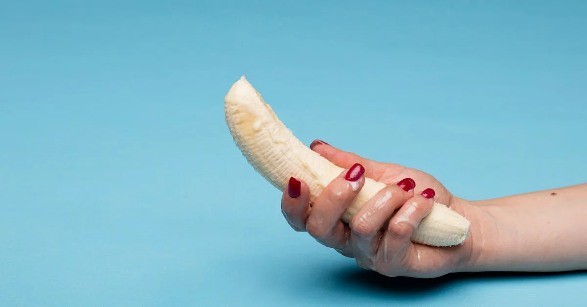 découvrez l'art subtil de la métaphore érotique, où sensualité et poésie se rencontrent pour éveiller les sens et l'imagination.