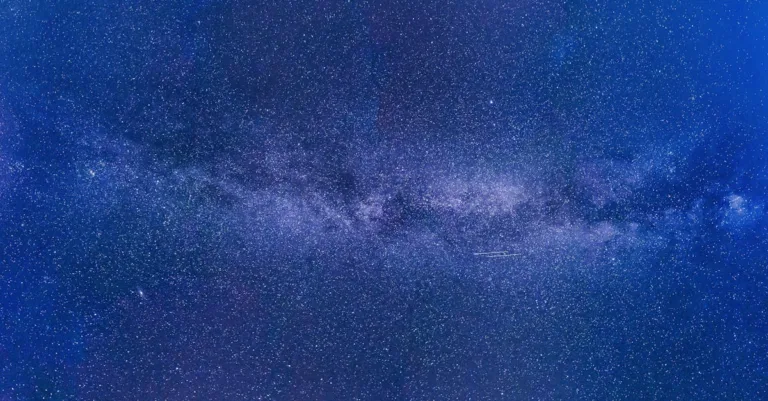 découvrez une collection variée de photos audacieuses et sensuelles. explorez des images captivantes et artistiques pour tous les goûts.