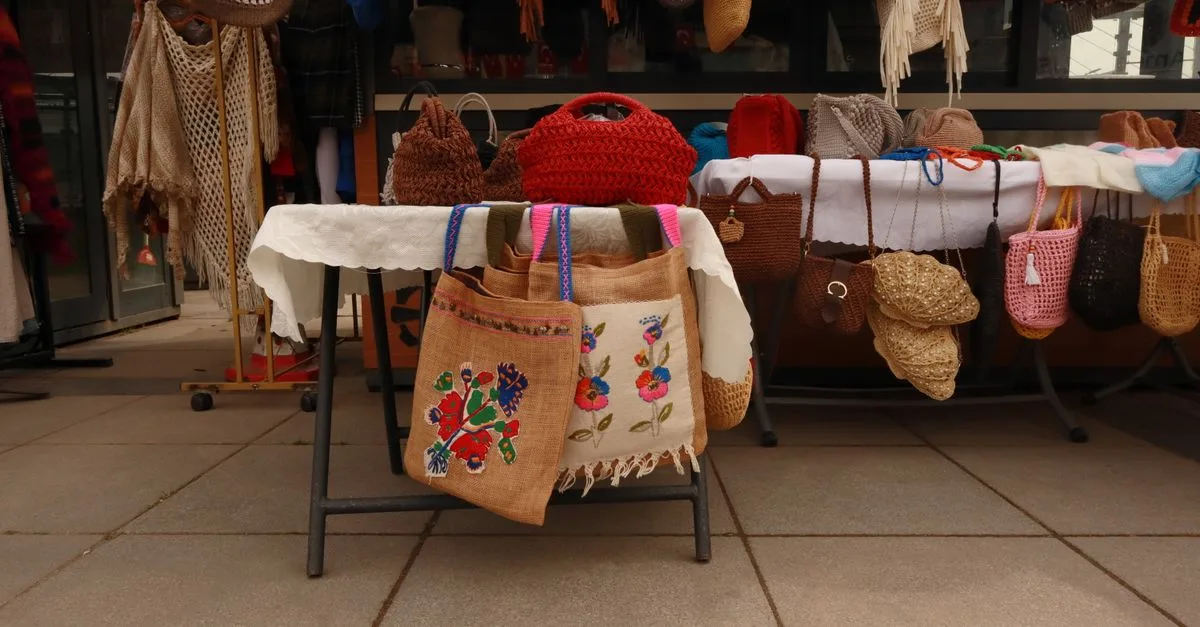 découvrez notre sélection exclusive de sacs alliant style, qualité et fonctionnalité pour toutes vos occasions.