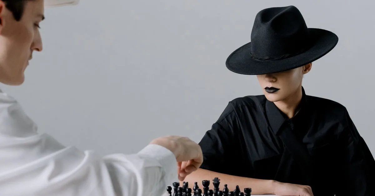 découvrez les traits de personnalité intj : un profil réfléchi, stratégique et indépendant, connu pour son intelligence analytique et sa vision à long terme.